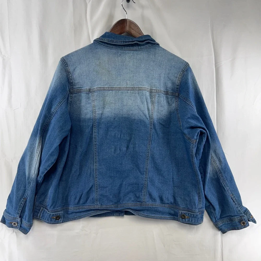 One World Denim Jacket Womens 1X Blue‎ Medium Wash Faded Button Front Trucker